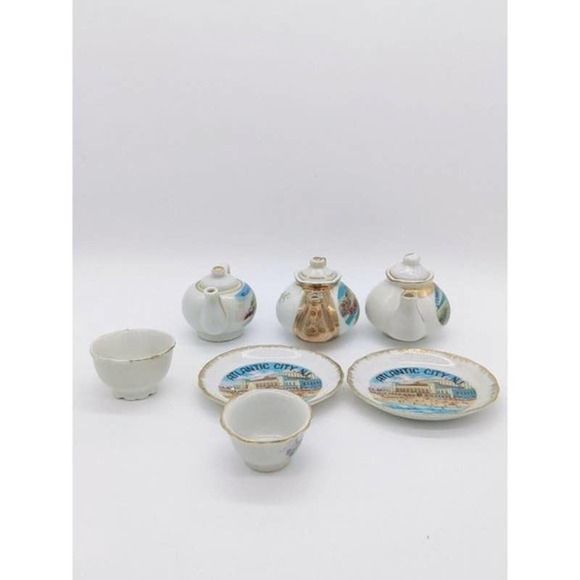 unbranded Accents Vintage Atlantic City New Jersey Nj Souvenir Miniature Teapots Cups